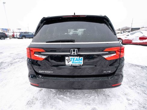 Used 2023 Honda Odyssey Elite image 5