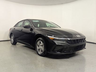 New 2026 Hyundai Elantra SE