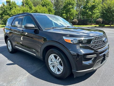 Used 2023 Ford Explorer XLT RWD image 15