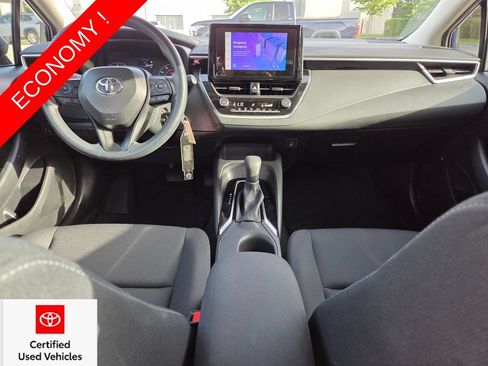 Used 2024 Toyota Corolla LE FWD image 5