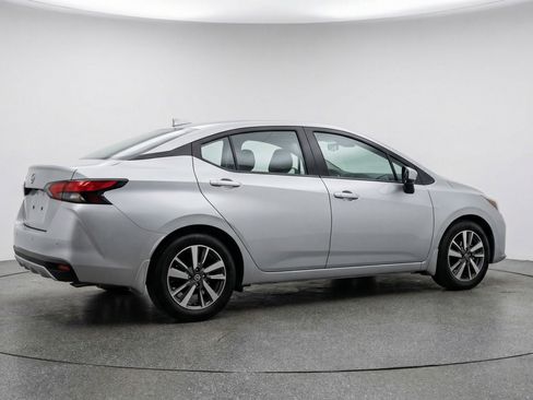 Used 2025 Nissan Versa SV FWD image 9