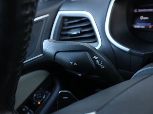 Used 2017 Ford Edge SEL w/ Equipment Group 201A image 11