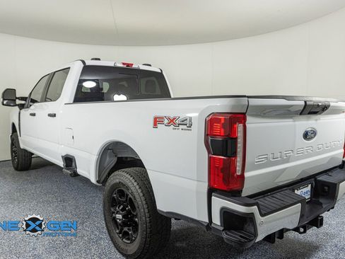 Used 2024 Ford F250 XL w/ STX Appearance Package AWD/4WD image 5