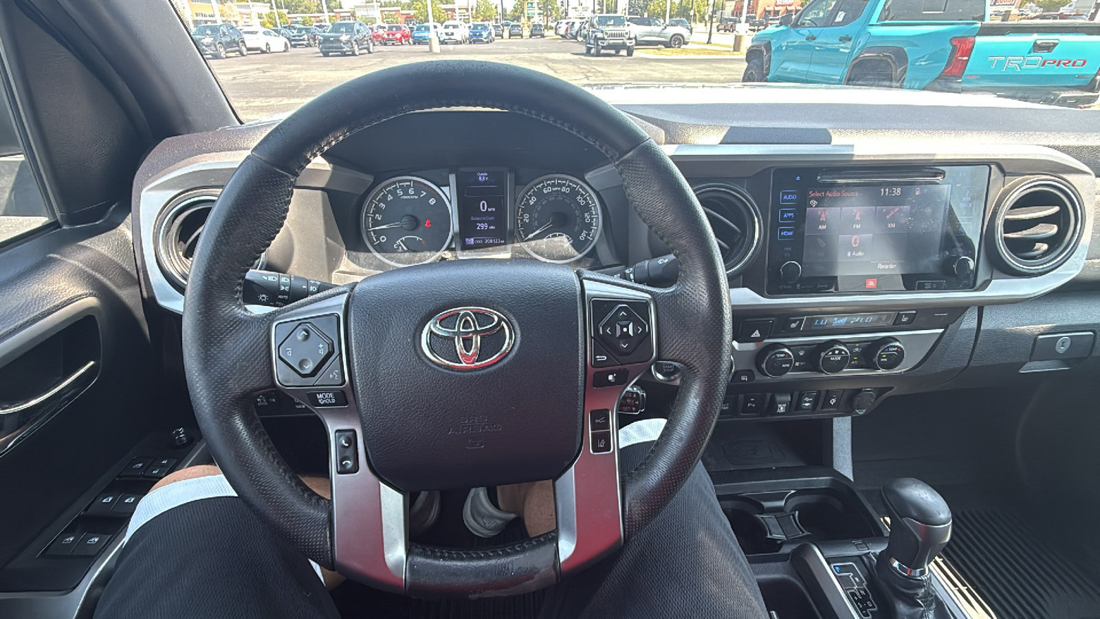 Used 2019 Toyota Tacoma Limited AWD/4WD image 14
