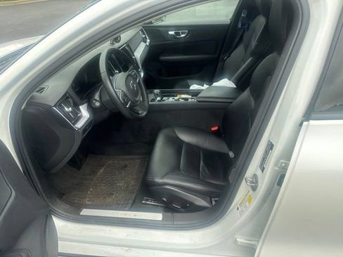 Used 2024 Volvo S60 B5 Core FWD image 15