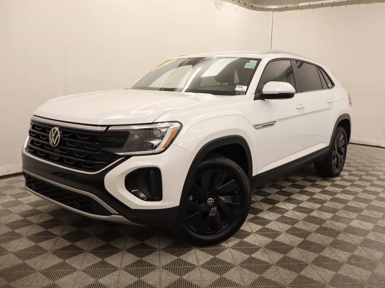 Certified 2026 Volkswagen Atlas Cross Sport SE FWD image 1