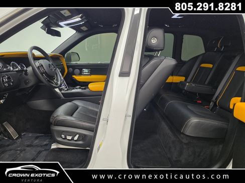 Used 2023 Rolls-Royce Cullinan AWD/4WD image 28
