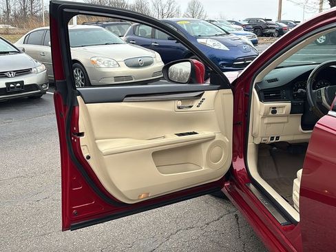 Used 2014 Lexus ES 350 w/ Premium Package image 11