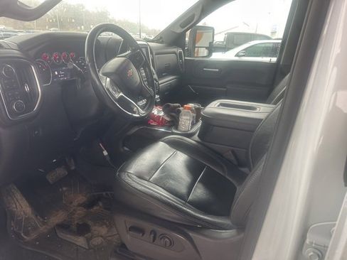 Used 2020 Chevrolet Silverado 3500 LTZ w/ LTZ Convenience Package image 9