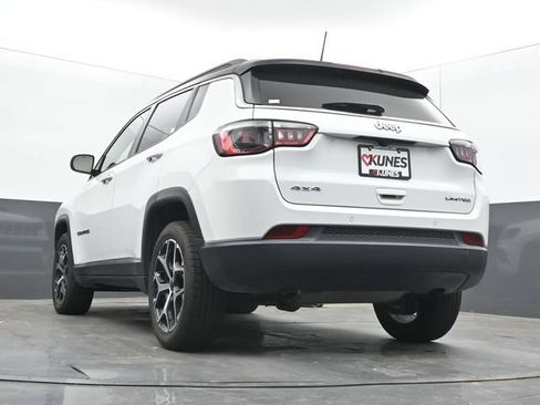 Used 2025 Jeep Compass Limited AWD/4WD image 48