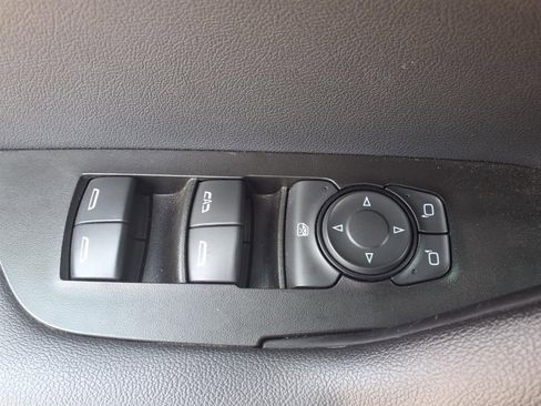 Used 2025 Chevrolet Blazer LT image 12