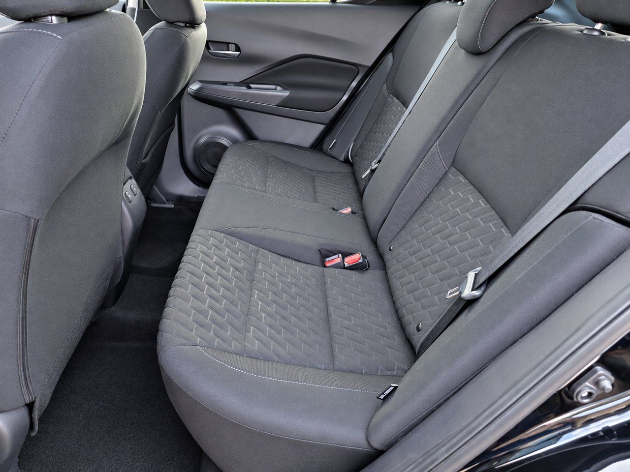 Used 2023 Nissan Kicks SV FWD image 25