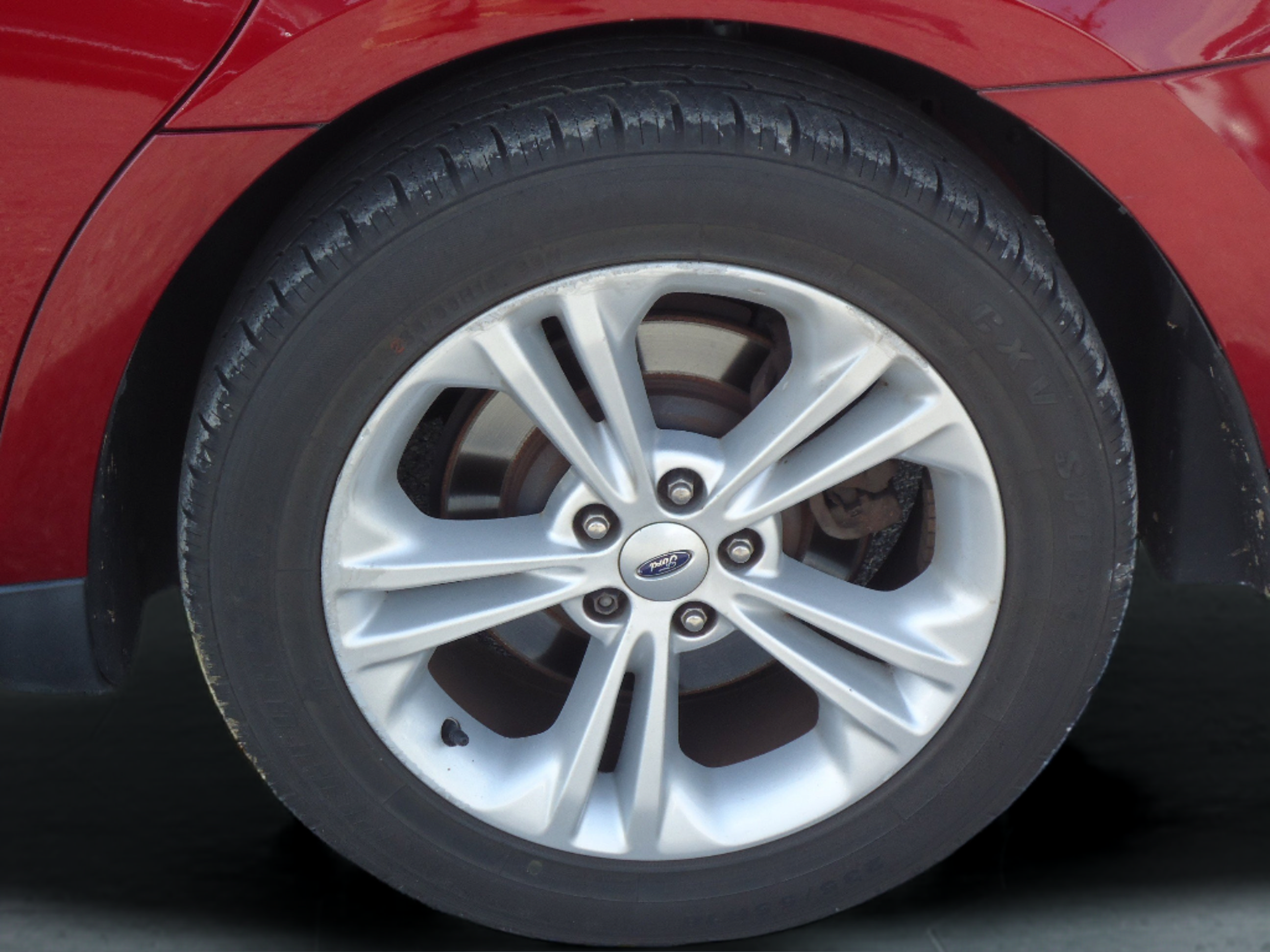 Used 2016 Ford Taurus SEL w/ Equipment Group 201A FWD image 9