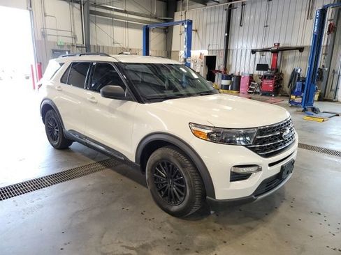 Used 2020 Ford Explorer XLT AWD/4WD image 1