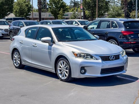 Used 2013 Lexus CT 200h FWD image 5