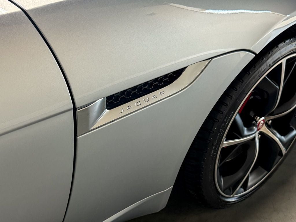 Used 2015 Jaguar F-TYPE R RWD image 58