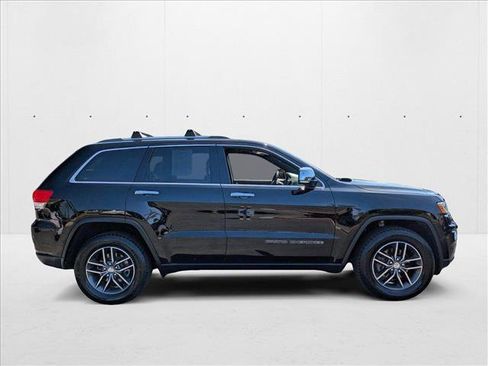 Used 2018 Jeep Grand Cherokee Limited image 4