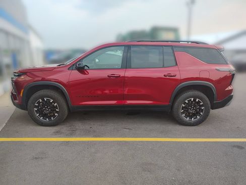 Used 2024 Chevrolet Traverse Z71 w/ Enhanced Driving Package AWD/4WD image 4