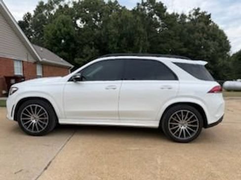 Used 2023 Mercedes-Benz GLE 450 4MATIC image 3