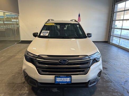 Used 2025 Subaru Forester Limited image 16