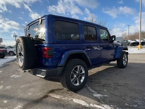 Used 2020 Jeep Wrangler Unlimited Sahara AWD/4WD image 8