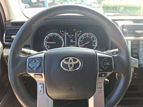 Used 2022 Toyota 4Runner TRD Sport w/ Technology Package AWD/4WD image 22