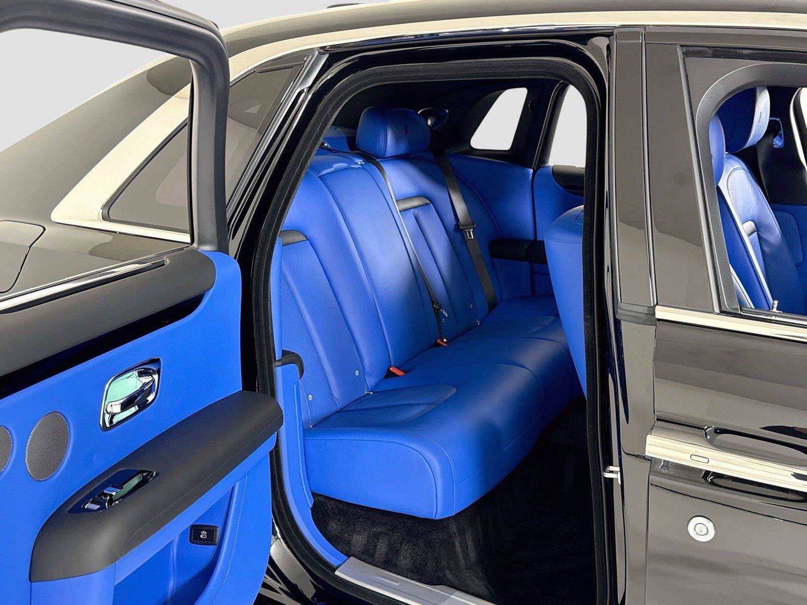Used 2025 Rolls-Royce Ghost AWD/4WD image 30