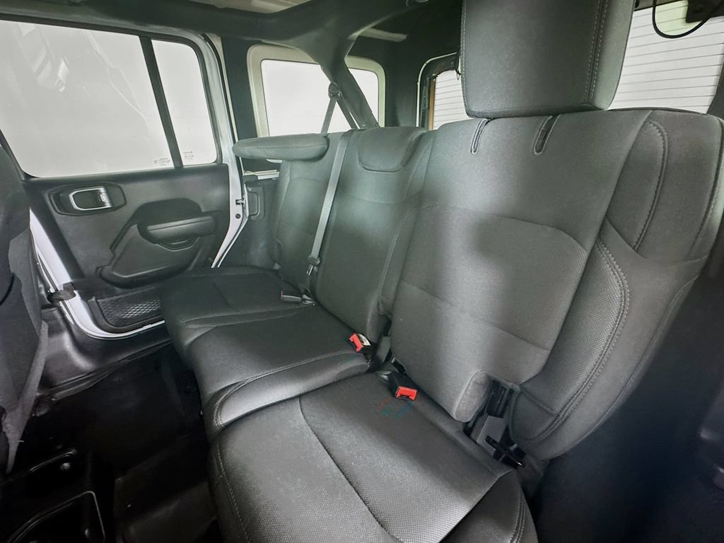 Used 2022 Jeep Wrangler Unlimited Sport AWD/4WD image 24