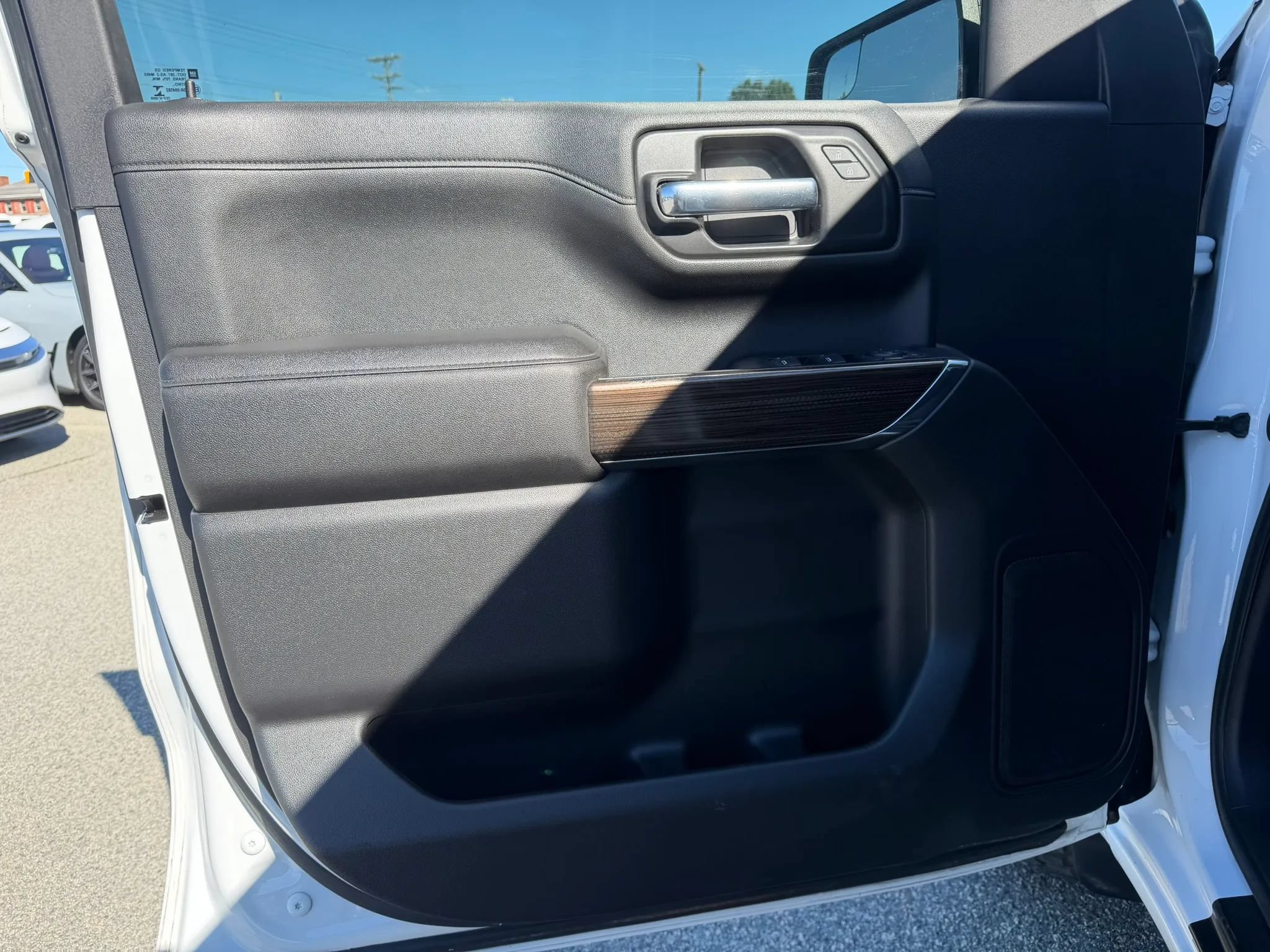 Used 2021 Chevrolet Silverado 1500 RST AWD/4WD image 9
