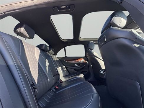 Used 2018 Mercedes-Benz E 300 4MATIC image 14