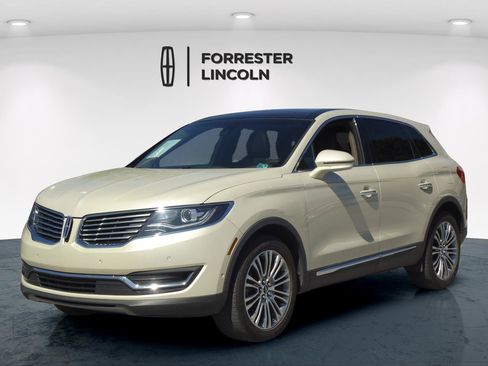 Used 2016 Lincoln MKX Reserve w/ Technology Package AWD/4WD image 7