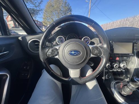 Used 2017 Subaru BRZ Limited w/ Popular Package #3 image 20