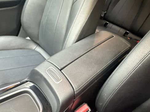 Used 2025 Mercedes-Benz GLA 250 image 65