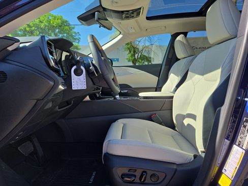 New 2026 Lexus RX 350 FWD image 16