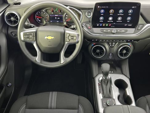 New 2025 Chevrolet Blazer LT w/ Convenience Package image 29