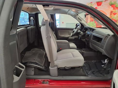 Used 2010 Dodge Dakota ST w/ Extra Security Group RWD image 12