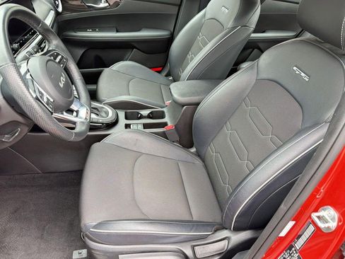 Used 2023 Kia Forte GT-Line w/ GT-Line Premium Package FWD image 5