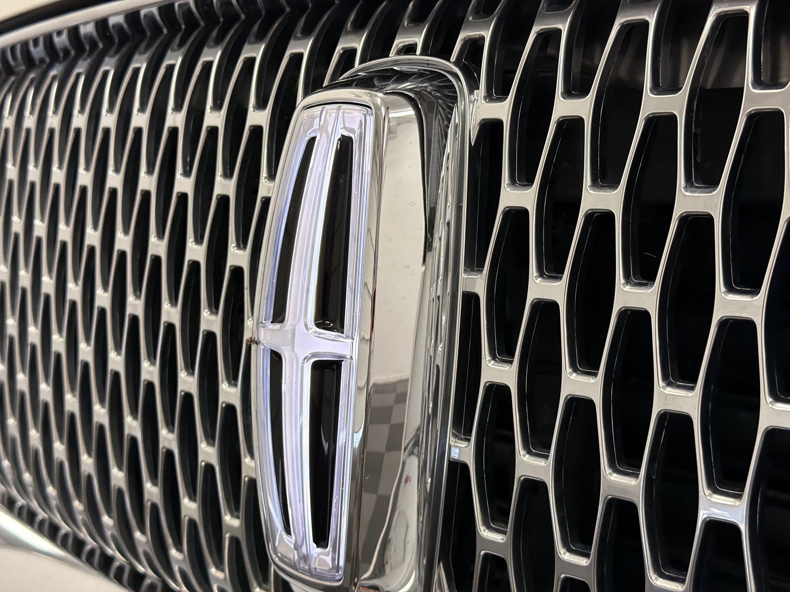 Certified 2023 Lincoln Navigator Reserve AWD/4WD image 16