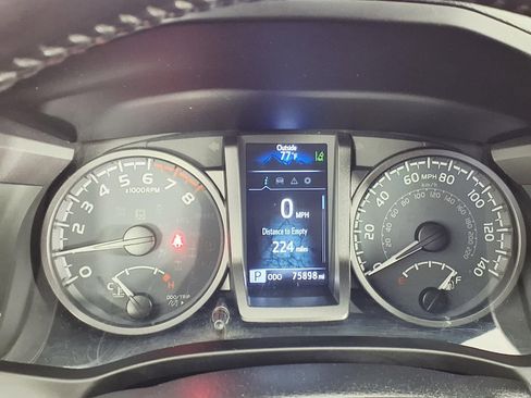 Used 2021 Toyota Tacoma TRD Sport w/ Technology Package image 23