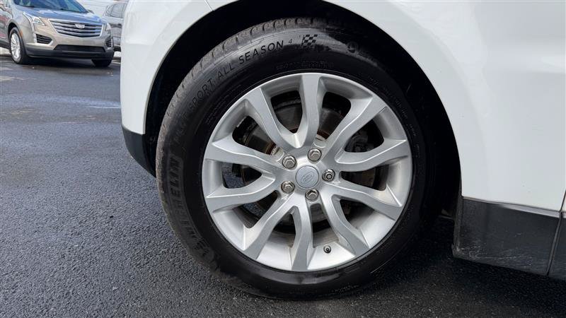 Used 2017 Land Rover Range Rover Sport HSE AWD/4WD image 16