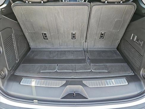 Used 2024 GMC Yukon AT4 w/ AT4 Premium Plus Package AWD/4WD image 20