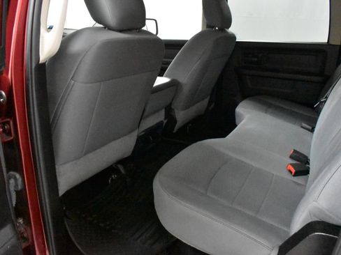 Used 2019 RAM 1500 Express w/ Express Value Package image 13