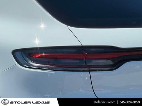 Used 2026 Porsche Macan AWD/4WD image 14