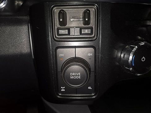 Used 2025 Ford F350 Lariat w/ Lariat Ultimate Package image 19