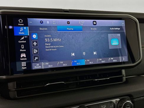 Certified 2025 Jeep Gladiator Mojave w/ Steel Bumper Group image 24