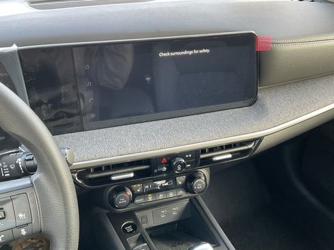 New 2026 Nissan Kicks SV w/ SV Premium Package image 15