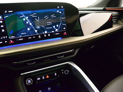 Certified 2025 Audi Q5 Premium w/ Convenience Package image 27