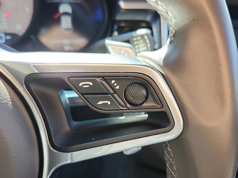 Used 2020 Porsche Macan S image 28