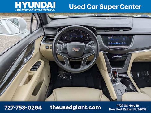 Used 2018 Cadillac XT5 FWD w/ LPO, Wheel Lock Package image 19