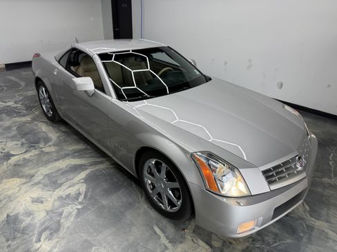 Used 2008 Cadillac XLR RWD image 25